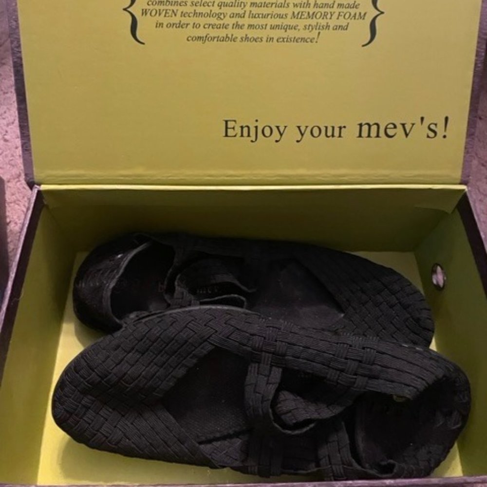 Women Flats
